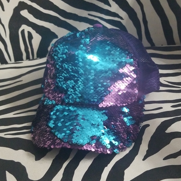 Ponytail hat - Picture 2 of 5